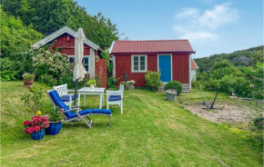 4 Bedroom Cozy Home In Ellös